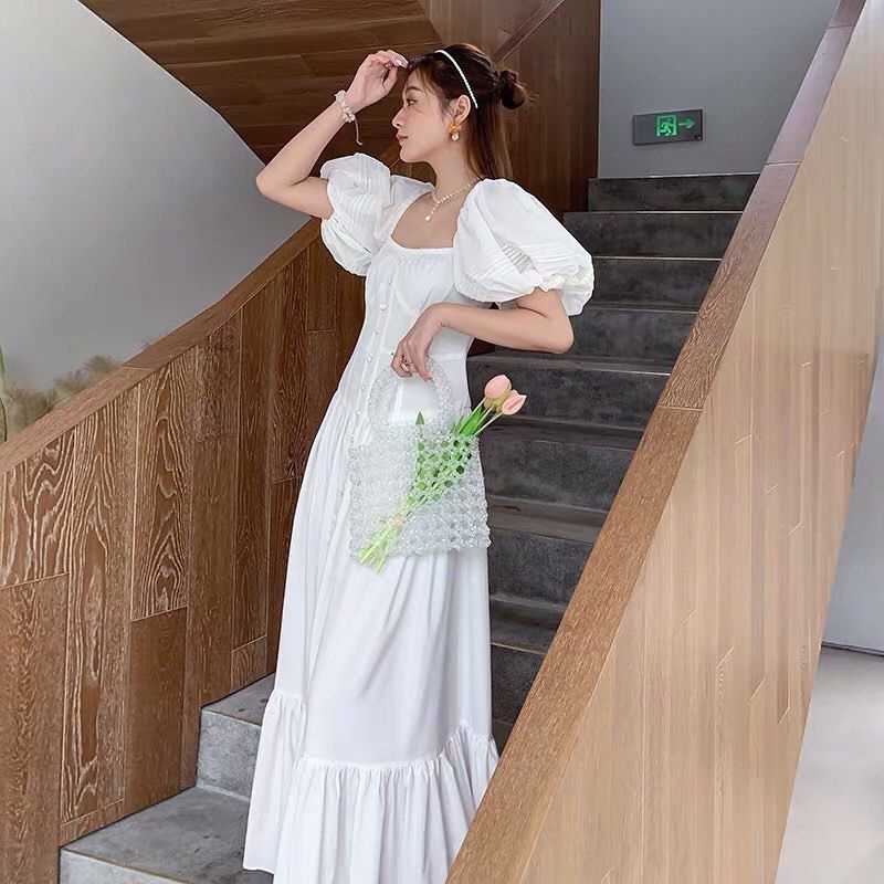 White Dress Pantai / prewed