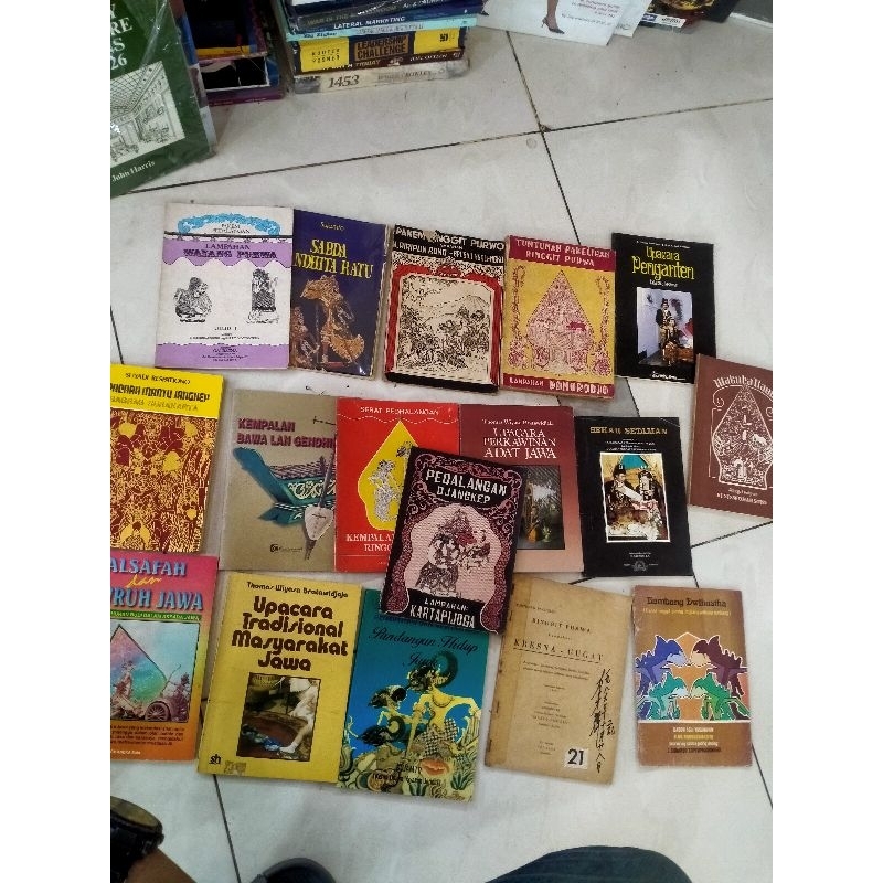 buku tentang wayang dan Jawa 17 buku original