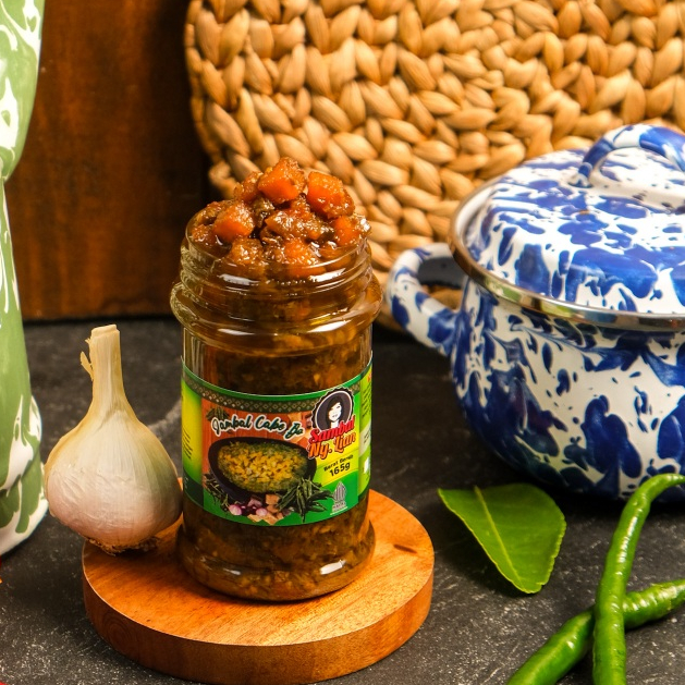 

Sambal Pedas Ikan Jambal Cabai Ijo Ny Lian / Sambel Enak / Sambal Ijo / Sambal Rumahan