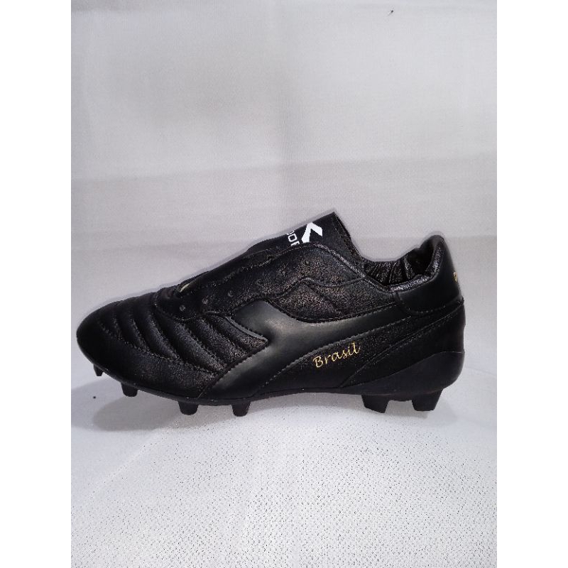 Sepatu Diadora Brazil Sepatu Bola Kulit Asli Hitam Outsole PVC PIU Size 38-44