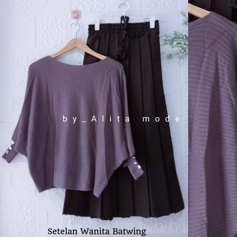 Setelan Wanita Kekinian Batwing Rajut Dan Rok Plisket