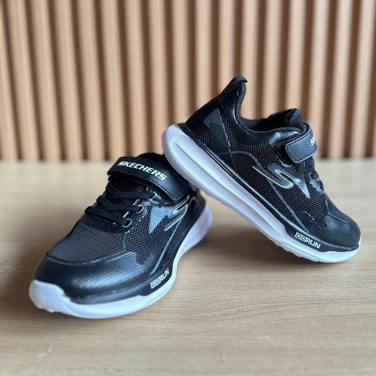 SEPATU SEKOLAH ANAK SKECHERS HITAM PUTIH PREMIUM LAKI-LAKI & PEREMPUAN