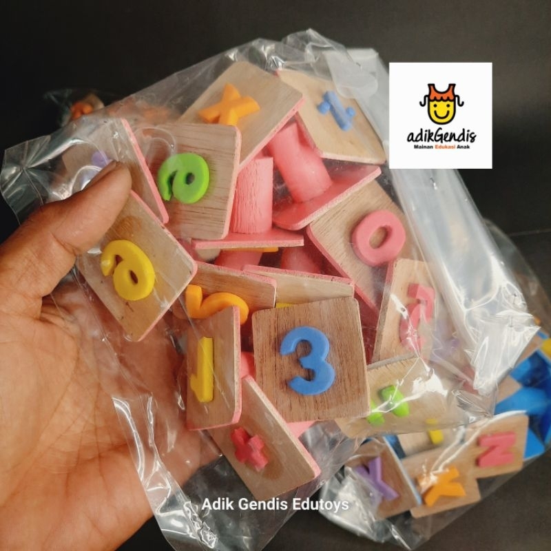 

Mainan Stampel Stempel Angka Huruf Alfabet Nilai Emoji Adik Gendis