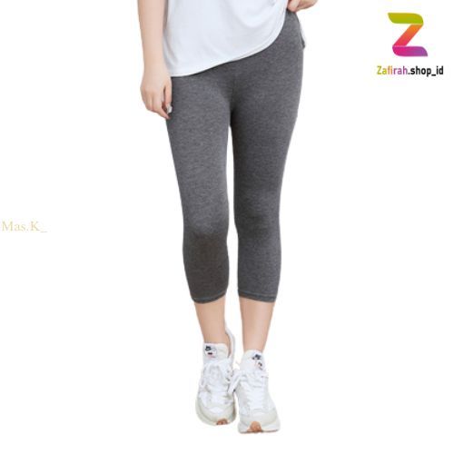 Legging Pendek Kaos Rayon  Wanita/ Legging 3/4 Kaos Rayon Wanita / Celana Legging Pendek Kaos Wanita
