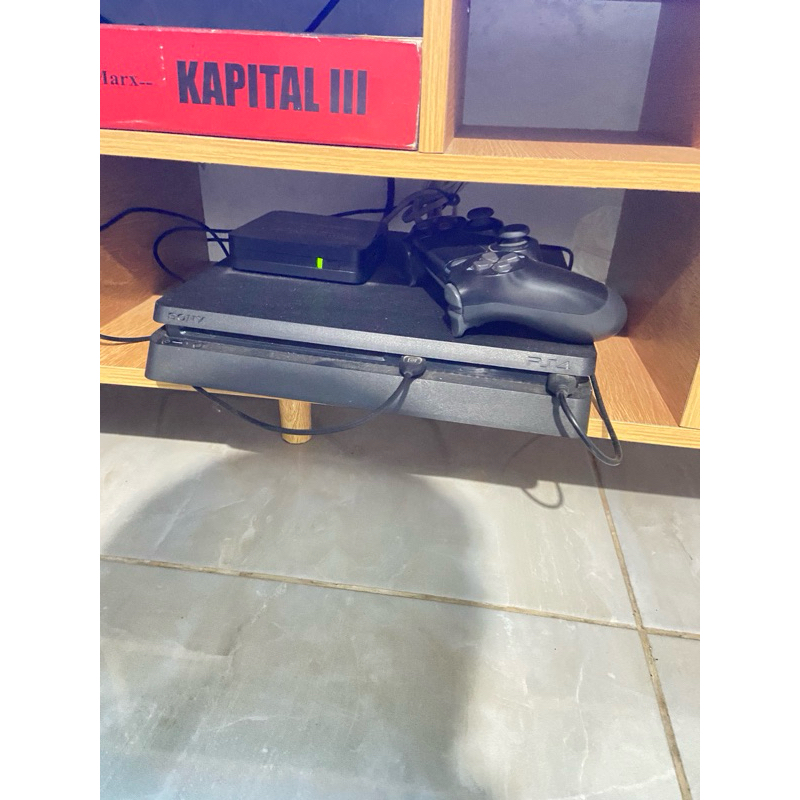 ps4 slim hen 11.00