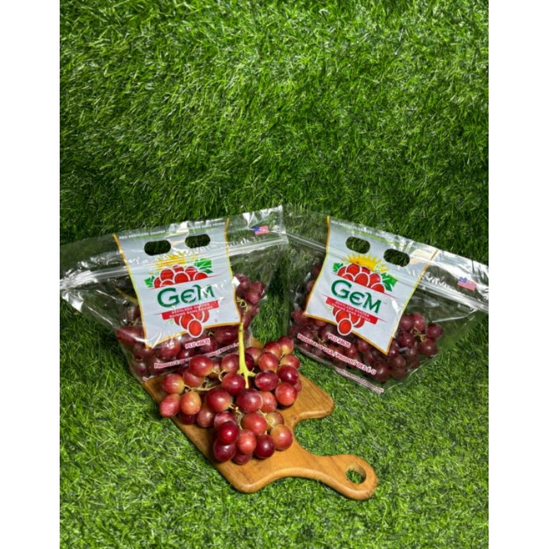 

RED SEEDLESS USA GRAPES