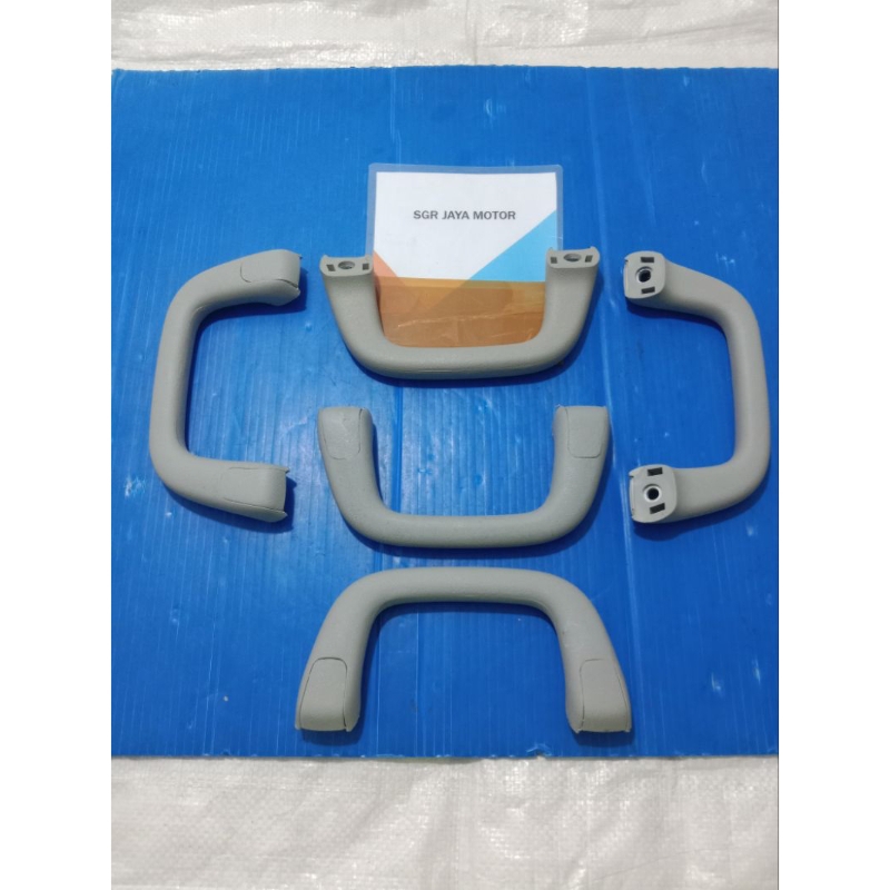 Handle Grip Pegangan Tangan Bagian Depan Mobil Daihatsu Grandmax Dan Luxio 2007-2021(74610-Bz030) Or