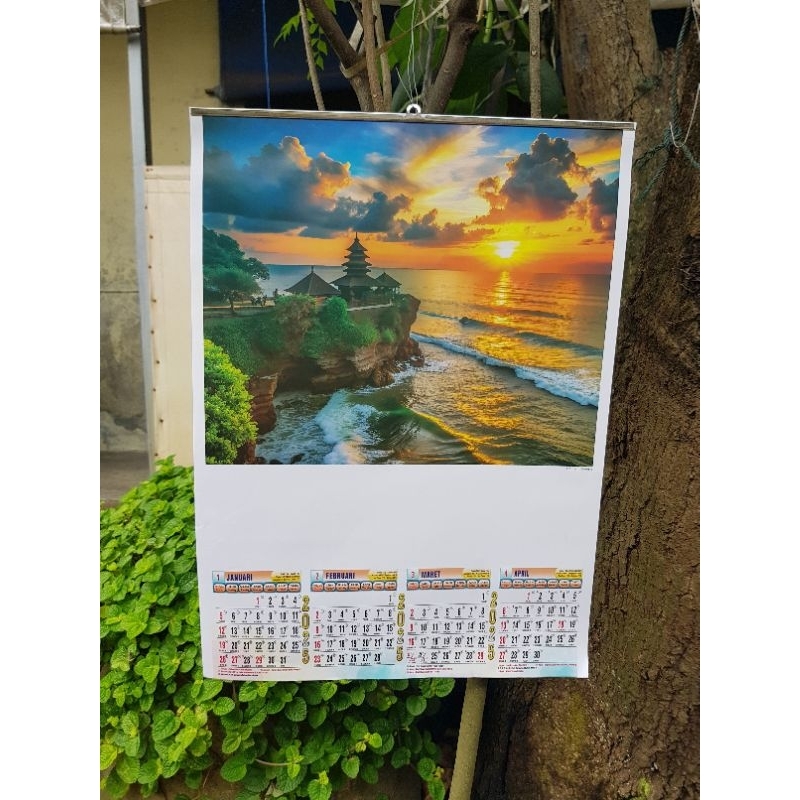 

kalender dinding caturwulan 2025 CW 3 lembar uk. 37x52cm