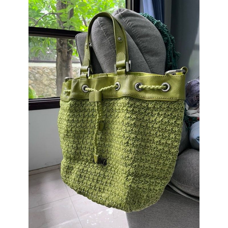 PRELOVED DOWA BUCKET BAG LONG STRAP