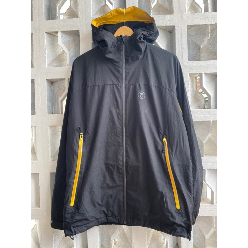 jaket outdoor covernat