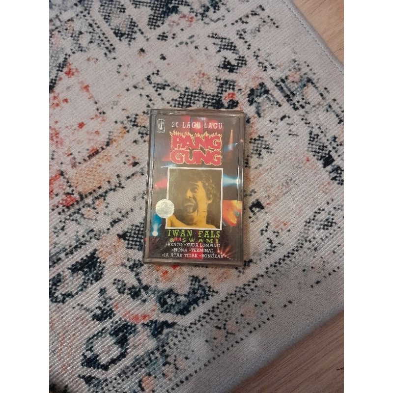 kaset pita iwan fals & swami