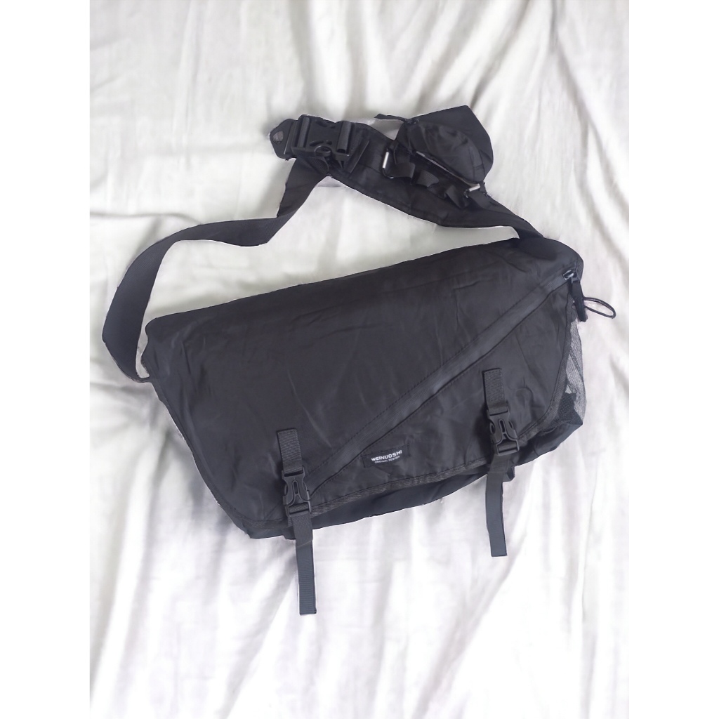 Weinuoshi Fashion Korea Utility Messenger Bag (Tas Selempang/Crossbody Bag/Sling Bag/Gorpcore)