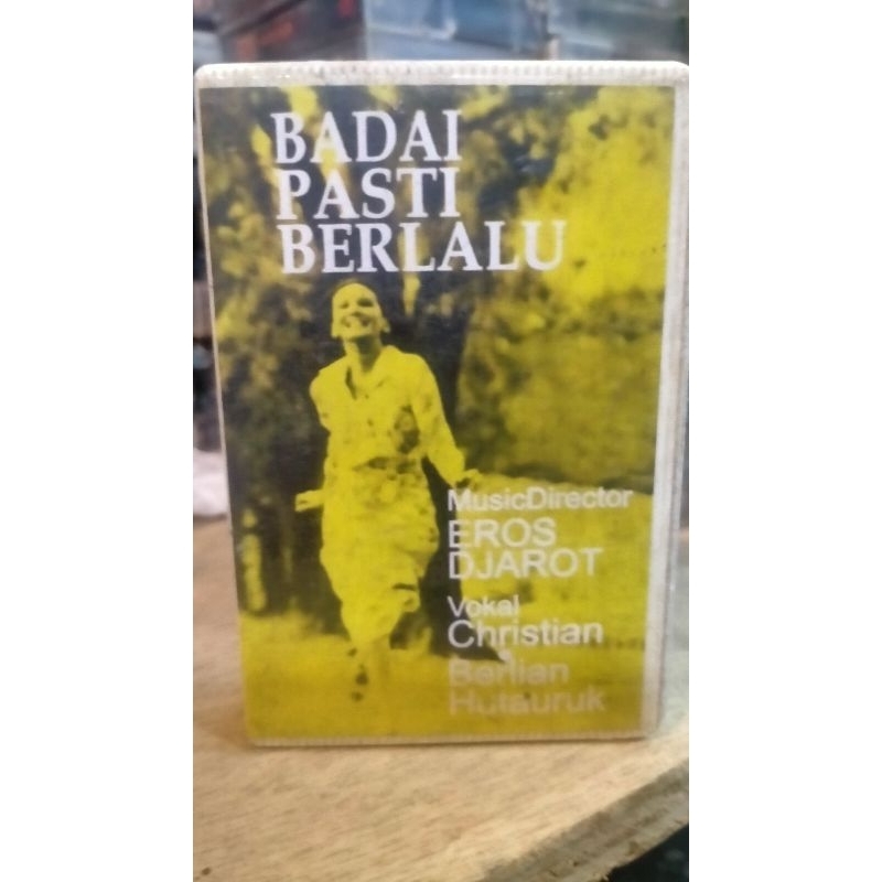 Kaset pita Badai Pasti Berlalu Vocal Christian