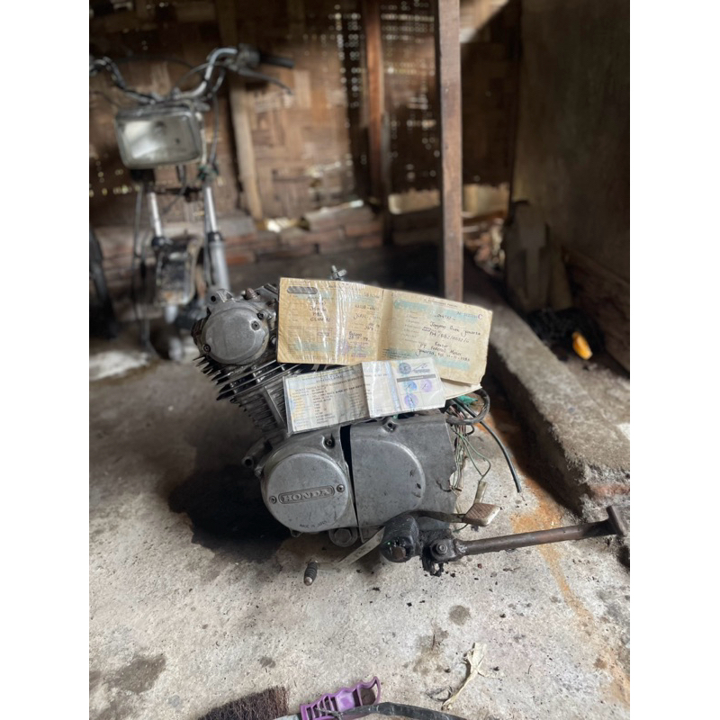 Mesin GL100 CDI tahun 1982 SS lengkap pajak off