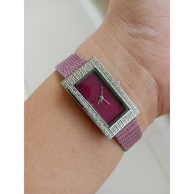 jam tank givenchy wanita