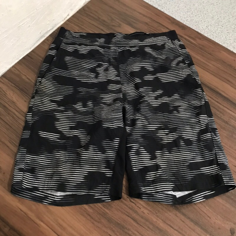 celana pendek Adidas  climacool size  second bekas preloved