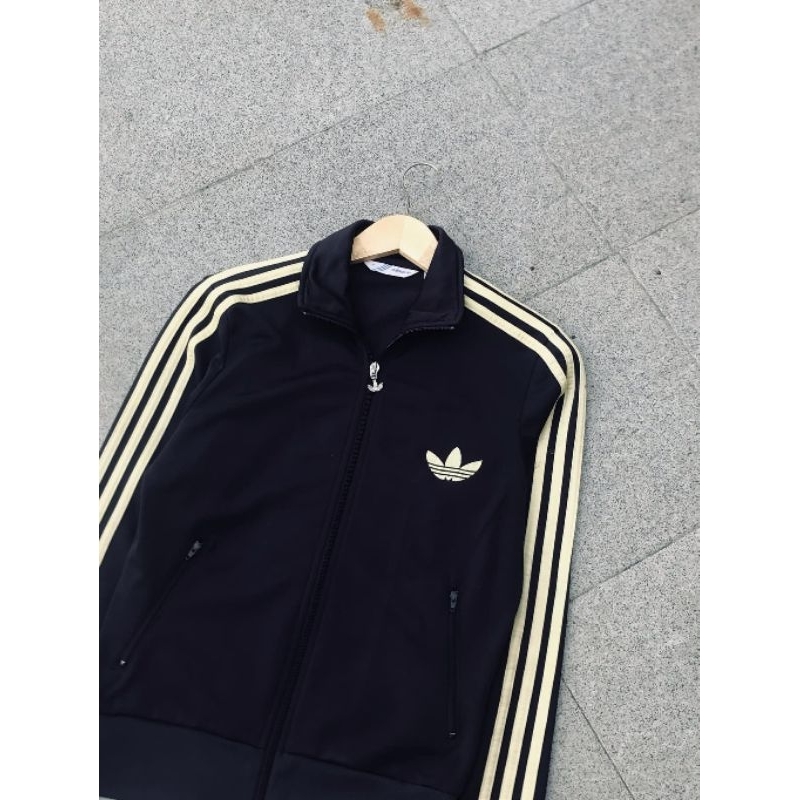 tracktop adidas fb