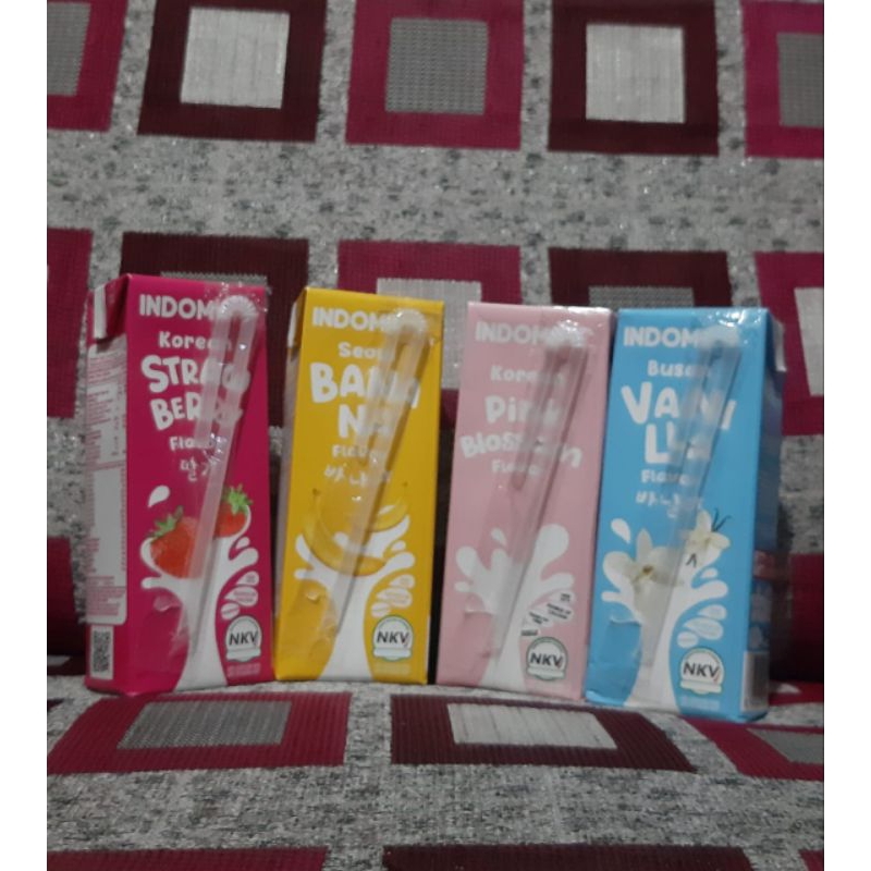 

indomilk korean strwbery flavor (3 kotak susu) 11000