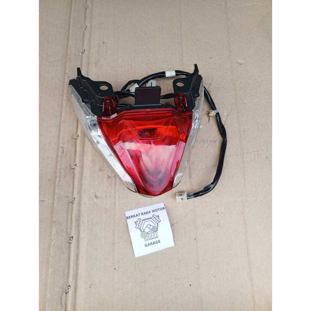 LAMPU BELAKANG STOPLAMP BEAT DELUXE ORIGINAL HONDA STOP LAMP NEW BEAT LED BEAT STREET LED SATU SET