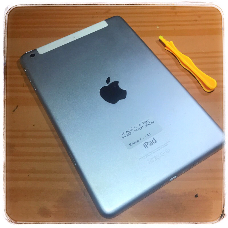 iPad Mini 2 64 GB | A 1490 | stuck DFU - FMi on | Housing & Mesin | Non iBox —- [ bahan-130 ]