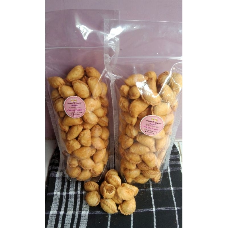 

Pastel kering mini ( Pastel mini isi abon) 1kg