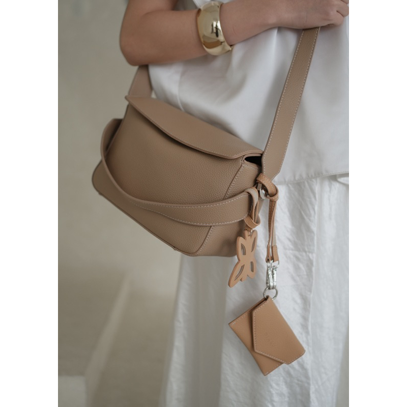 DIKAU - OLDEN BAG - TAS SELEMPANG WANITA