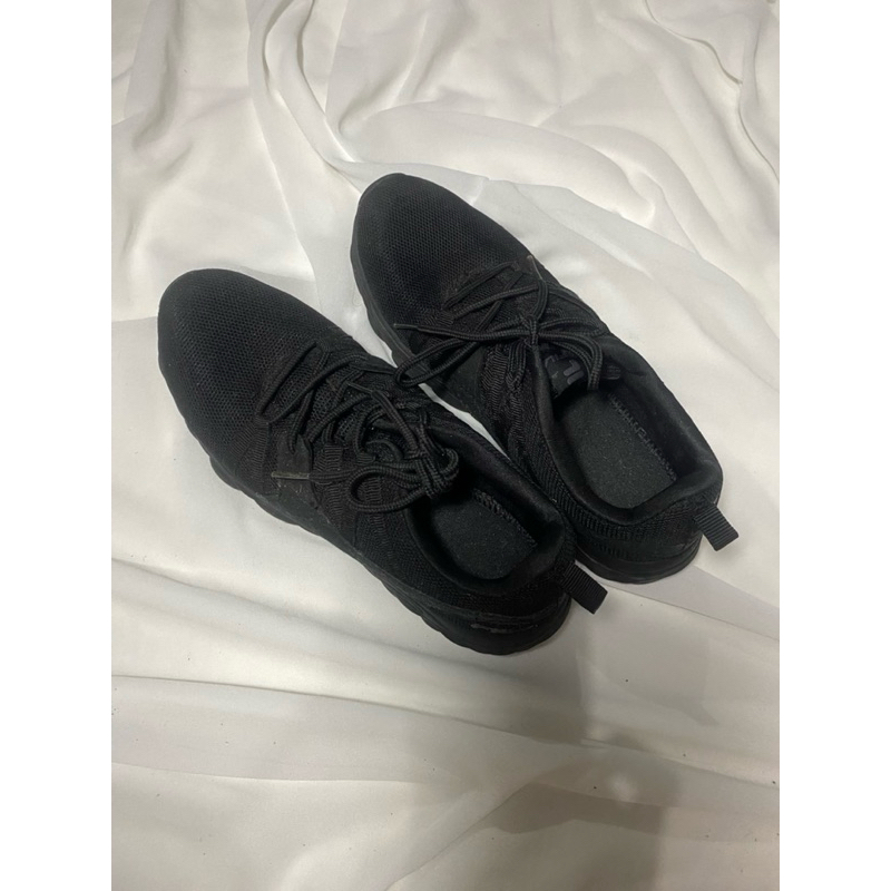 SEPATU HITAM FILA PALADIN ORIGINAL SPORT STATION SIZE 40