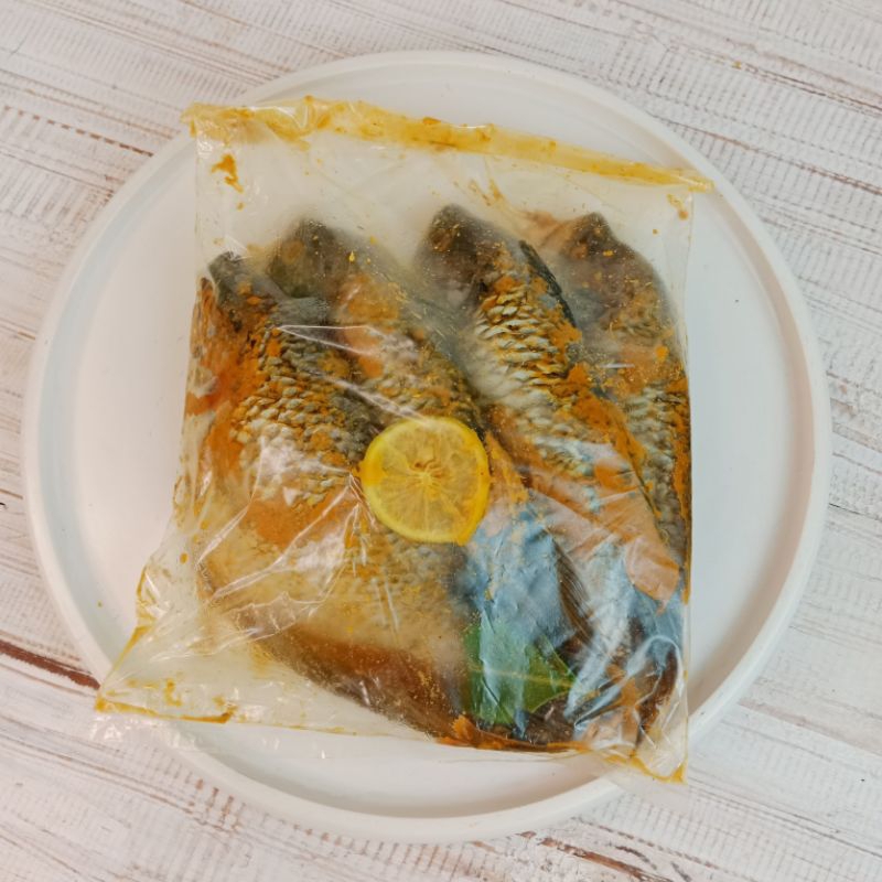 

Amanta Segar | Ikan Gurame Bumbu Kuning Siap Masak isi 4-5 Ekor