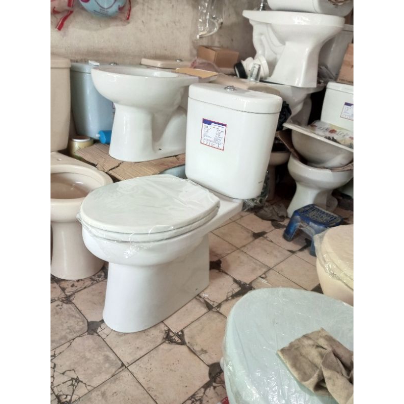 closet duduk toto cw 421j putih