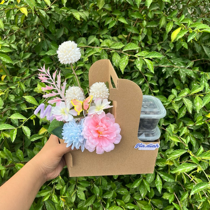 

Choco Flower | gift coklat | buket coklat | buket wisuda | hampers | box coklat | coklat dan bunga