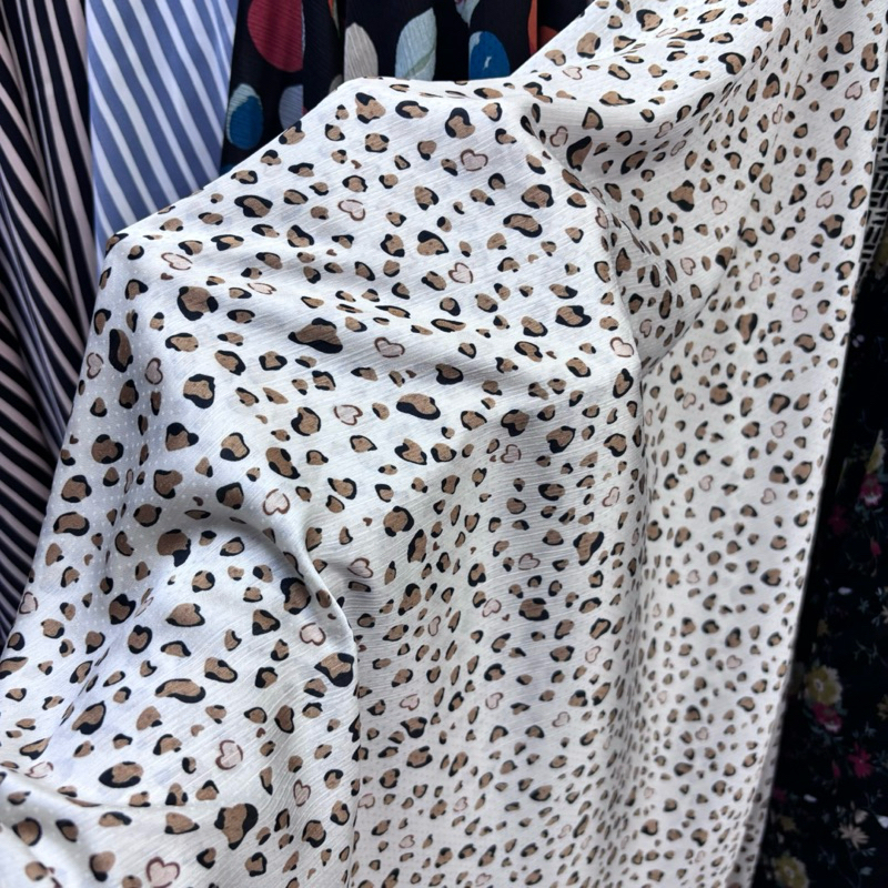 kain cardenza premium - kain cardenza motif premium - kain cardenza motif macan - kain yoryu silk mo