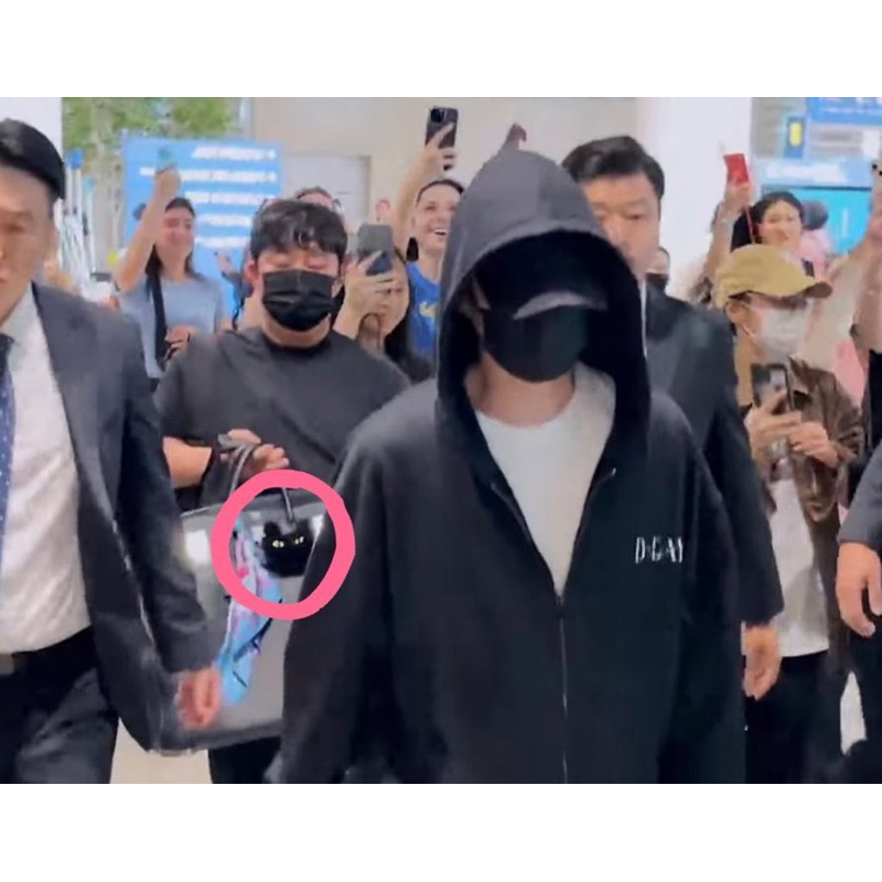 READY BTS Suga Yoongi Black Cat Keychain Ganci BTS