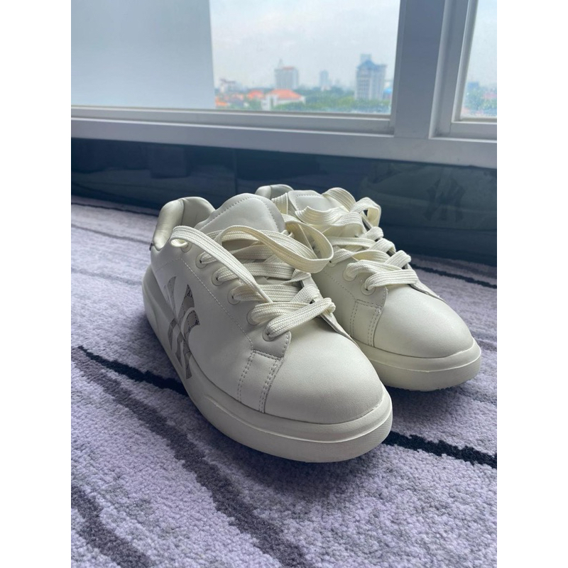 Sepatu Jalan Pria MLB Second