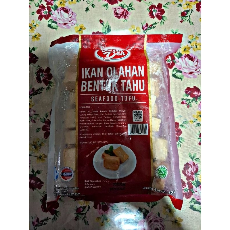 

seafood tofu / ikan olahan bentuk tahu