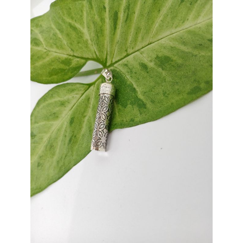 liontin perak 925 bentuk tabung unik