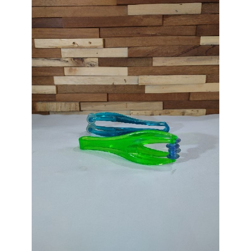 Alat Terapi Jari dan Tangan