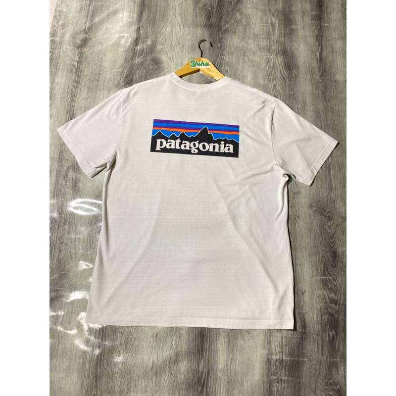 kaos PATAGONIA Poket  second thrift