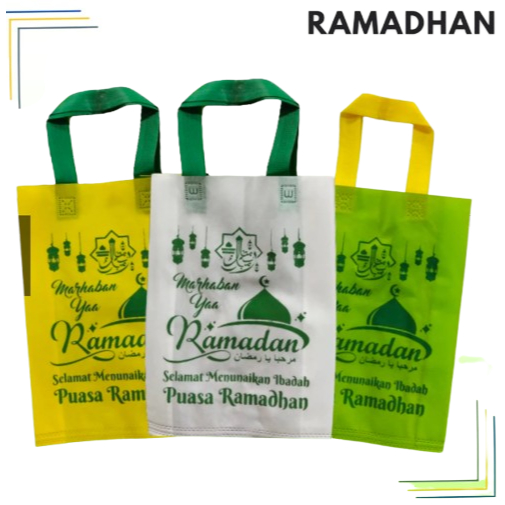 

Lusinan Goodie Bag Handle (HLS) edisi Marhaban ya Ramadhan uk 30x40x8 isi 12 pcs / Tas Spunbond Hampers Ramadhan / Tas Besek Ramadhan