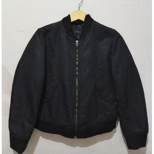 bomber jacket uniqlo second