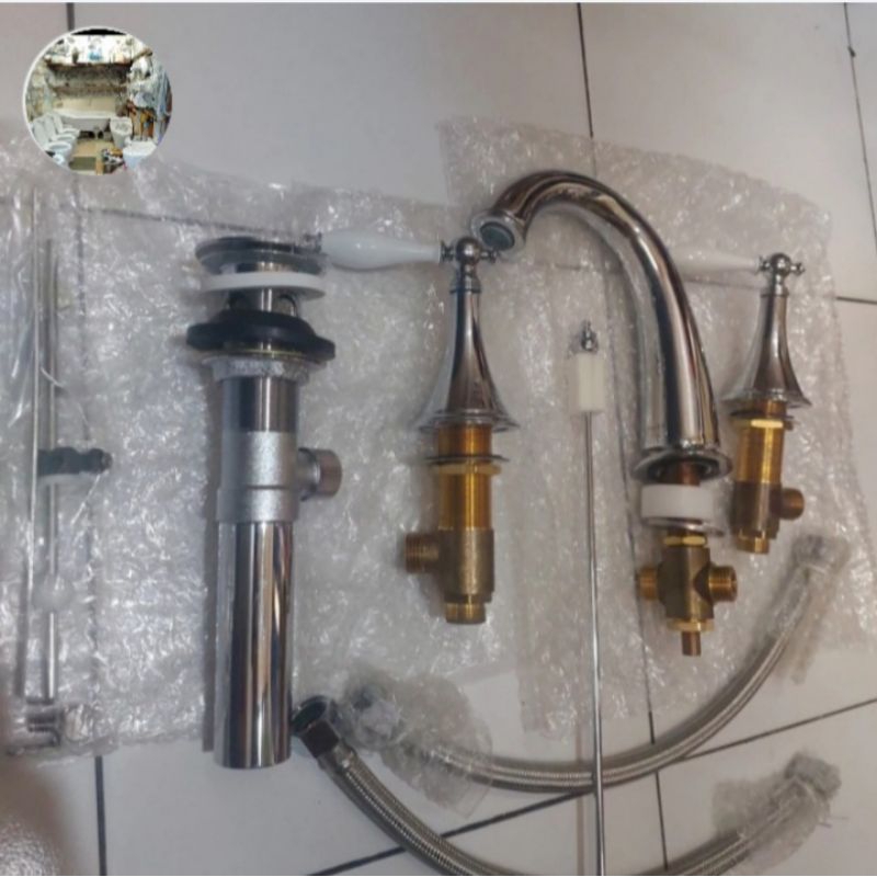 KRAN WASTAFEL KOHLER 3 HOLES MODEL  CLASSIC (BARU 1 SET)