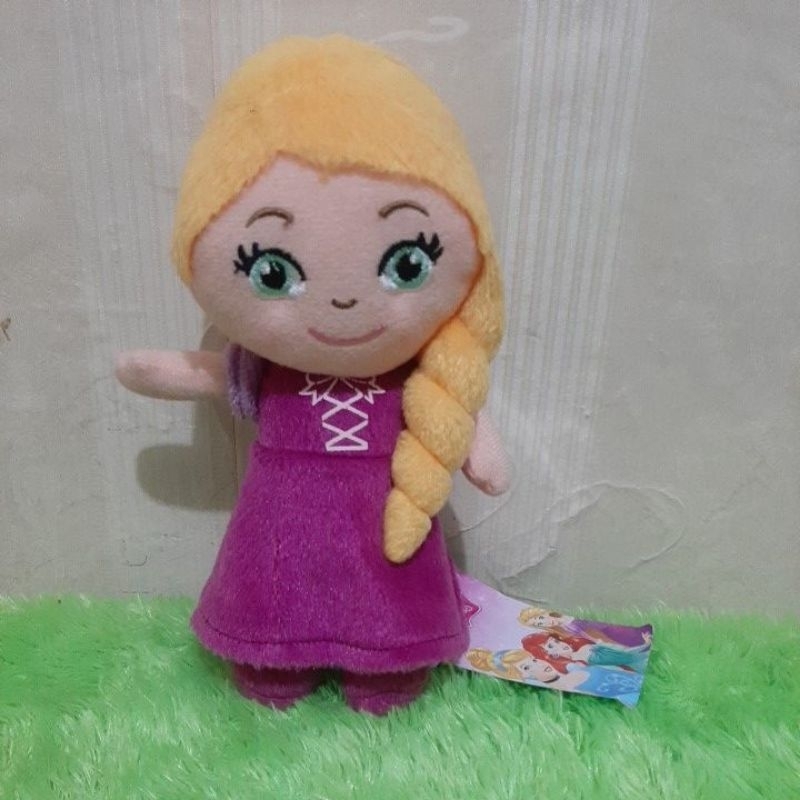 boneka rapunzel
