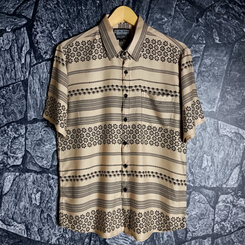 Baju Motif Etnik Kemeja Hawaii Etnik Lengan Pendek Hem Hawaian Salur Pria Wanita