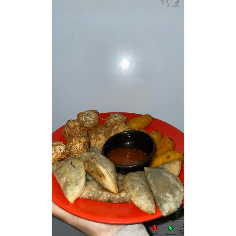 

cireng isi