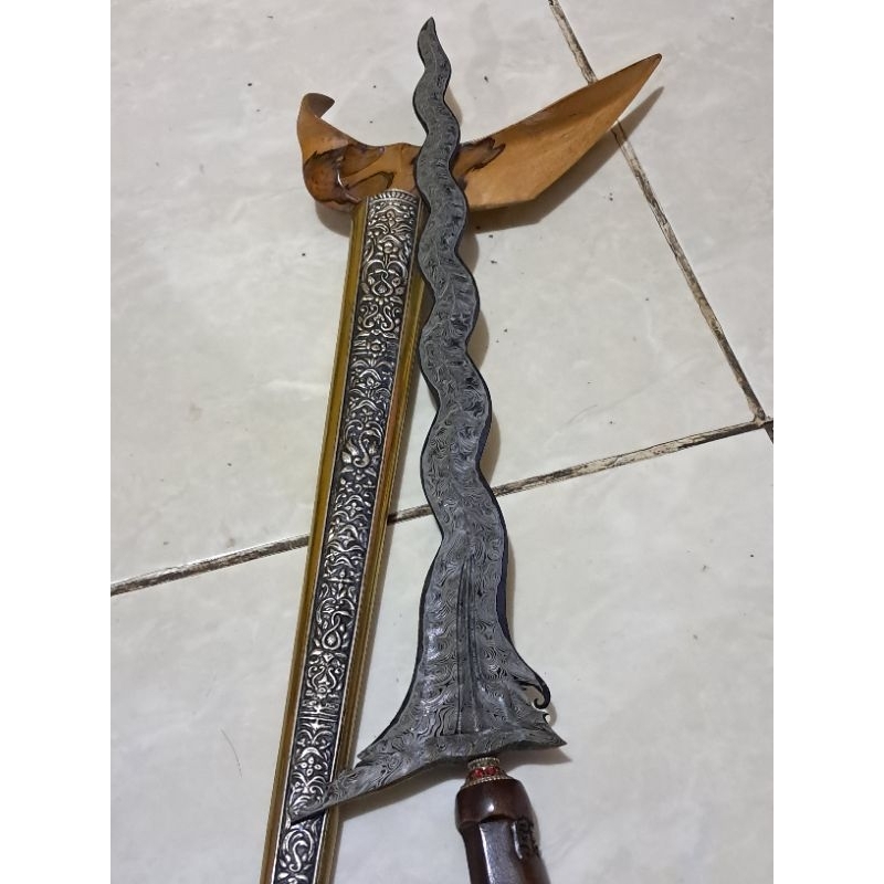 keris sangkelat