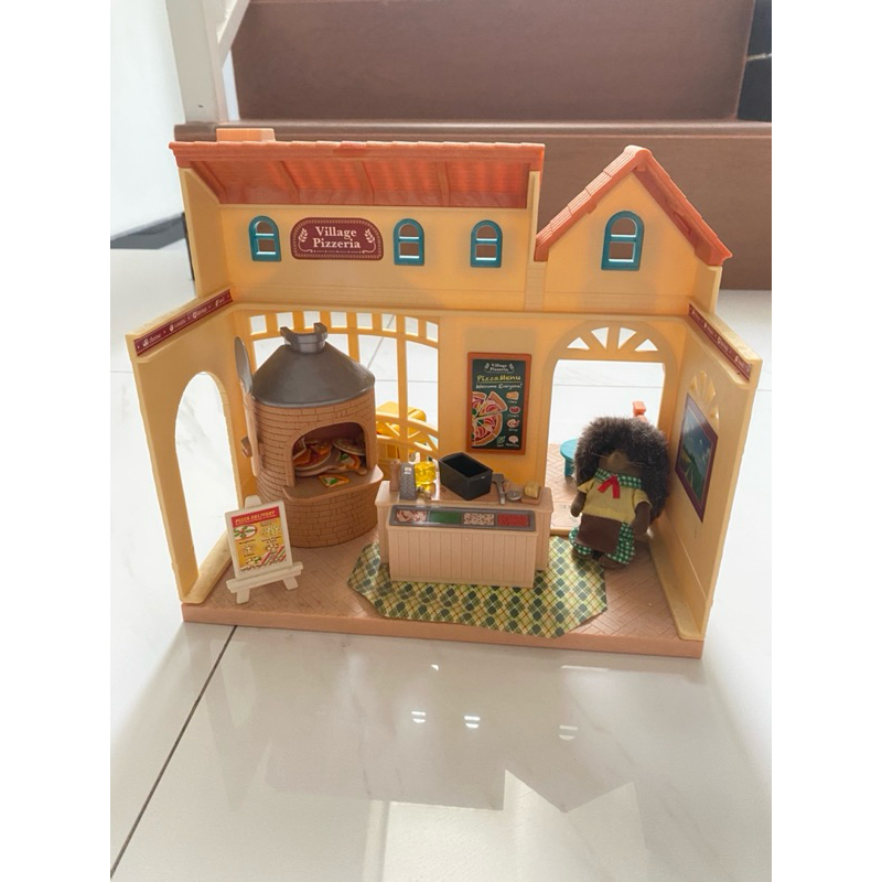 [PRELOVED] village pizzeria || ORIGINAL SYLVANIAN