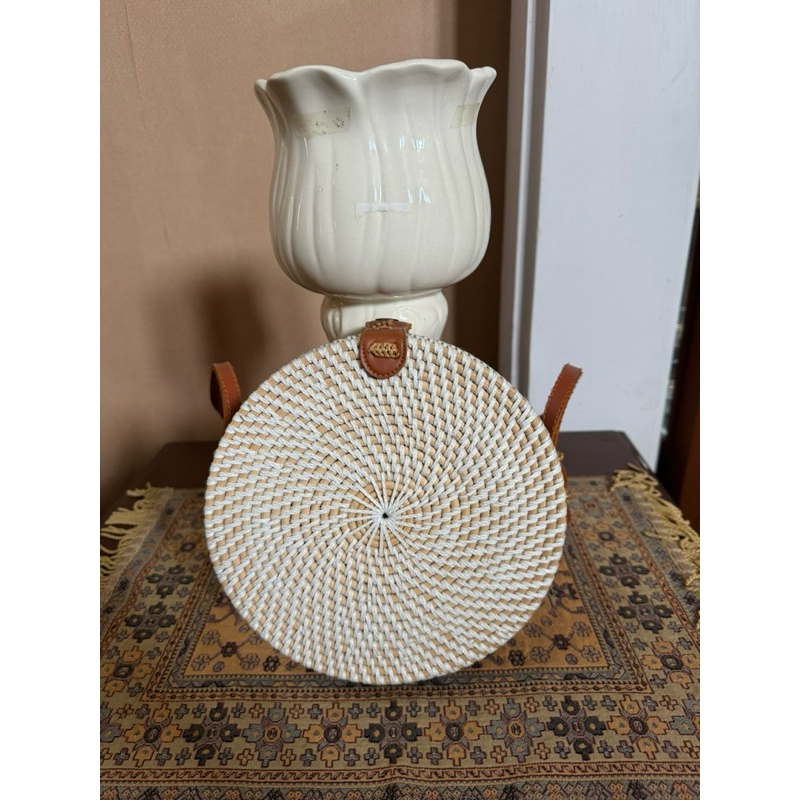 Preloved Tas Anyaman Bali Warna Putih