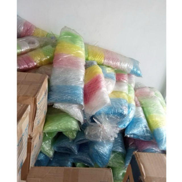 

Tali plastik warna warni ekonomi @10gulung/rol