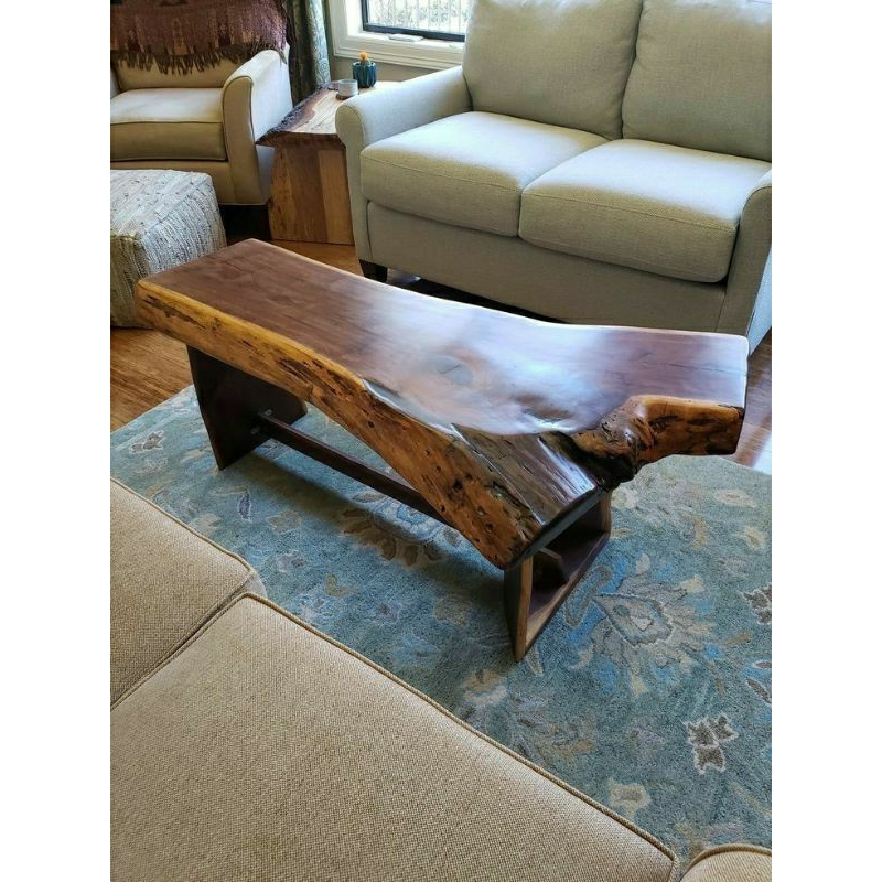 MEJA KAYU JATI UNIK