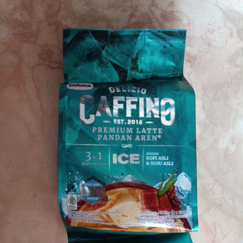 

Kopi Caffino Ice pandan aren 27gr premium latte 1 karton isi 20 pouch isi 6 sachet