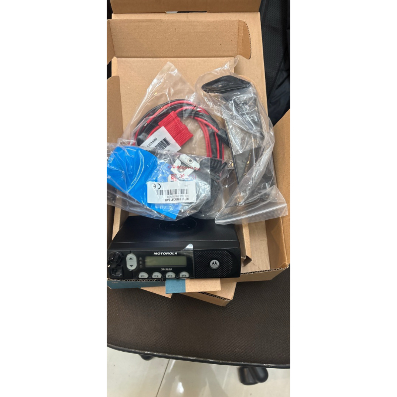 MOTOROLA GM3688 VHF 136-174MHZ